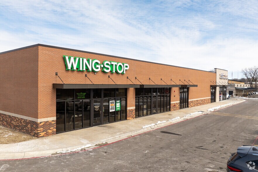 More Photos Of 812 W Tucson St, Broken Arrow General Retail For Sale