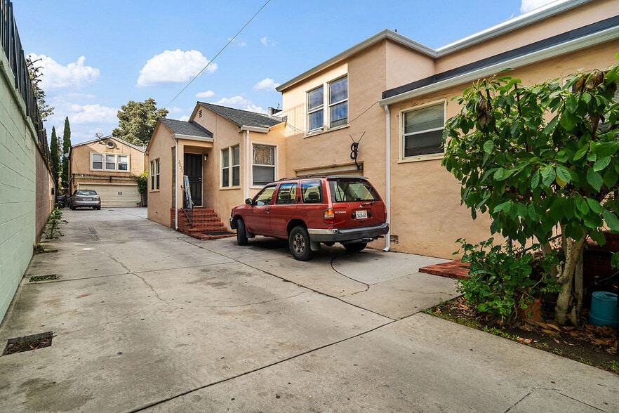 More Photos Of 2823-2827 High St, Oakland Apartments For Sale