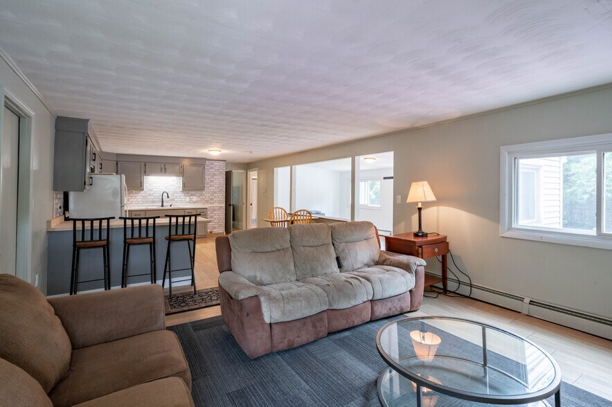 More Photos Of 944 Gibbons Hwy, Wilton Restaurant For Sale
