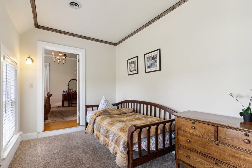 More Photos Of 910 River Rd, Wisconsin Dells Hotel For Sale