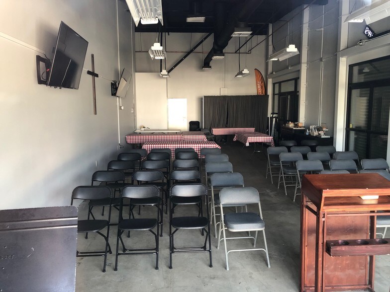 More Photos Of 5140 E Florence Ave, Bell Freestanding For Lease