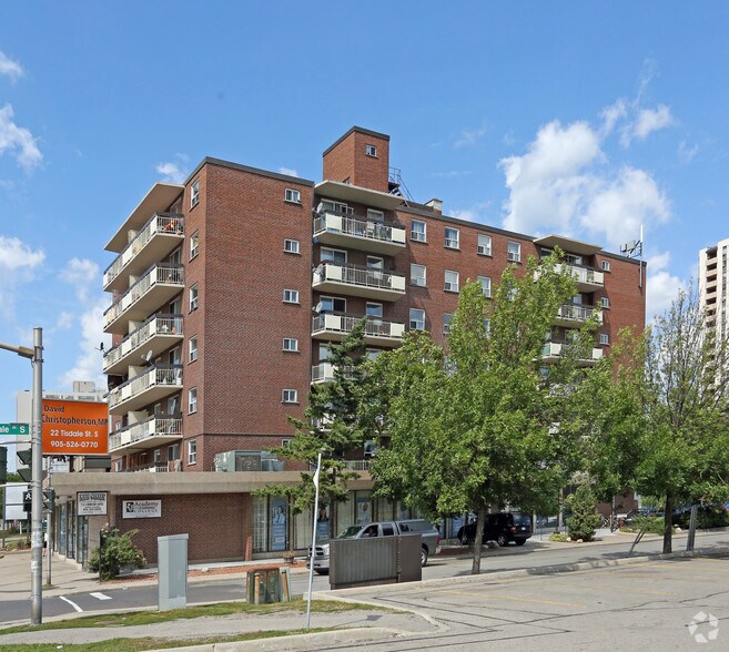 More Photos Of 401 Main St E, Hamilton Apartments For Sale