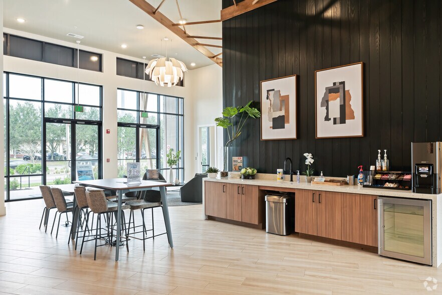 More Photos Of 234 E Mitchell Hammock Rd, Oviedo Apartments For Lease