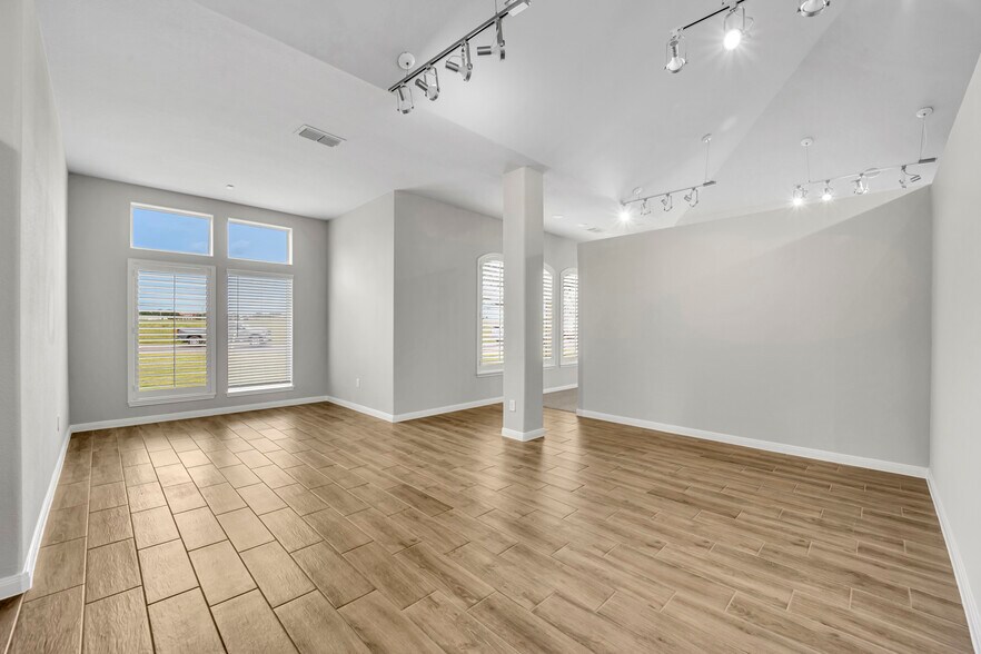 More Photos Of 840 E I-20 Hwy, Arlington Medical For Sale