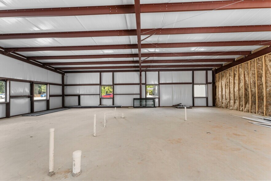 More Photos Of 402 Honea Egypt Rd, Magnolia Flex For Lease