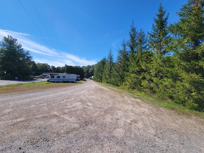 More Photos Of 414 Milroy Grose, Lansing Land For Sale