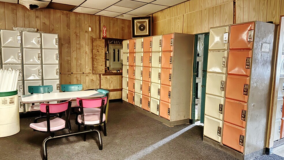 More Photos Of 1220 Long Run Rd, White Oak Bowling Alley For Sale