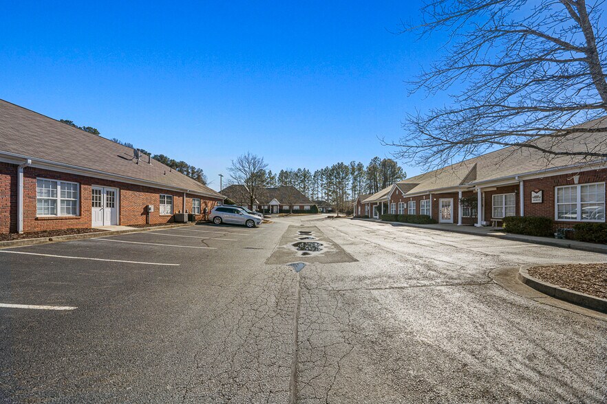 More Photos Of 3459 Acworth Due West Rd NW, Acworth Office For Sale