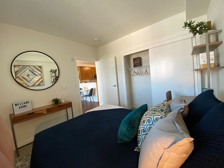 More Photos Of 1250 E Burnside St, Portland Apartments For Lease