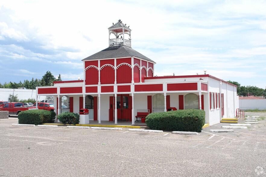 More Photos Of 8600 Indian School Rd NE, Albuquerque Restaurant For Sale