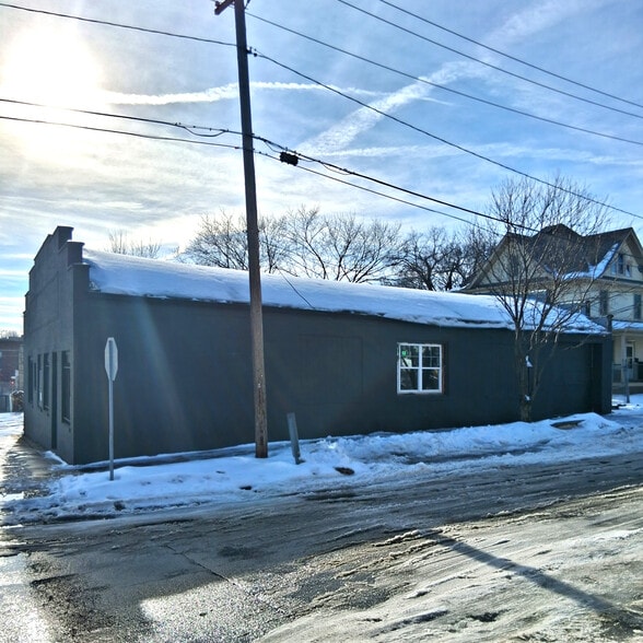 More Photos Of 747 Payne Ave, Saint Paul Warehouse For Sale