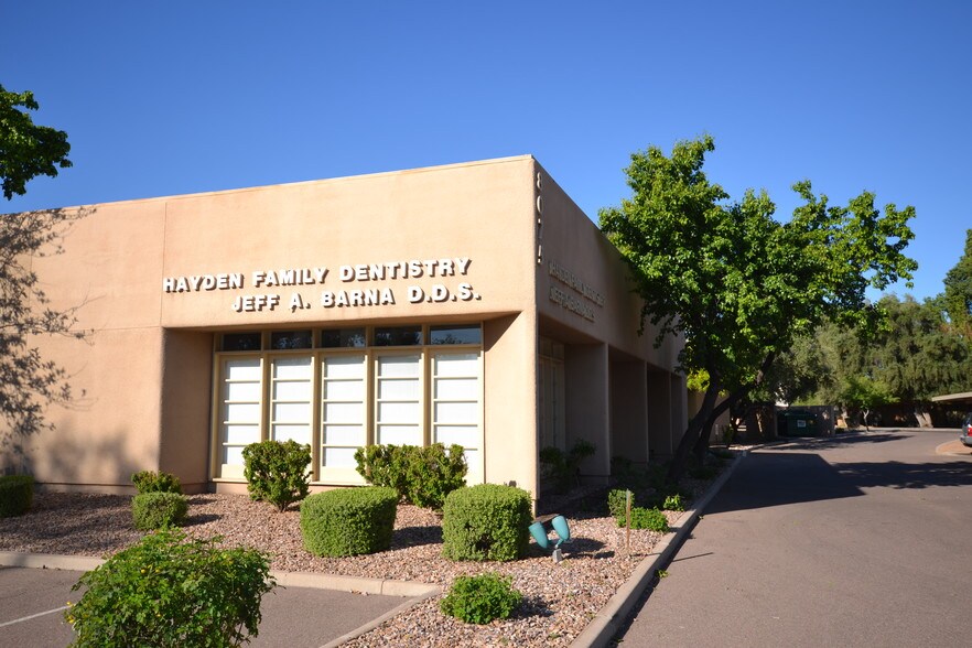 More Photos Of 8075 E Morgan Trl, Scottsdale Medical For Lease