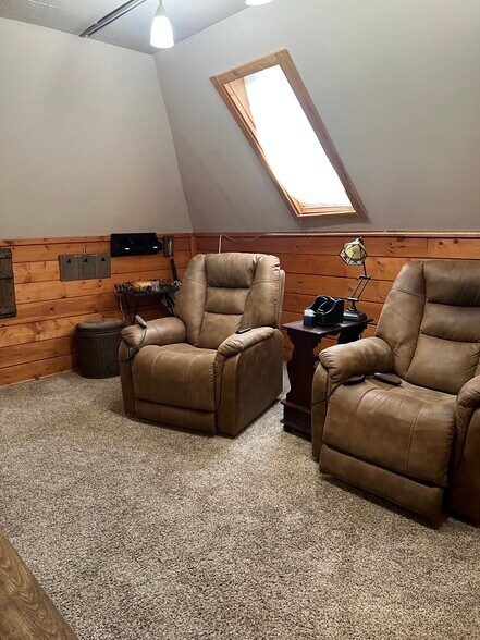 More Photos Of 125 Deadwood Rd, Lewiston Restaurant For Sale