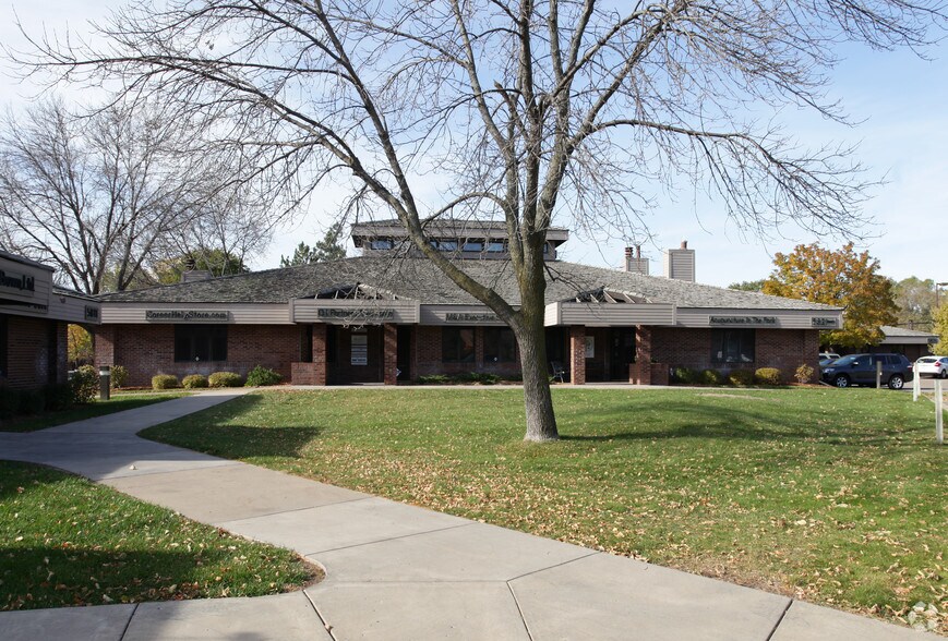 More Photos Of 5821 cedar lake Rd, Saint Louis Park Medical For Lease