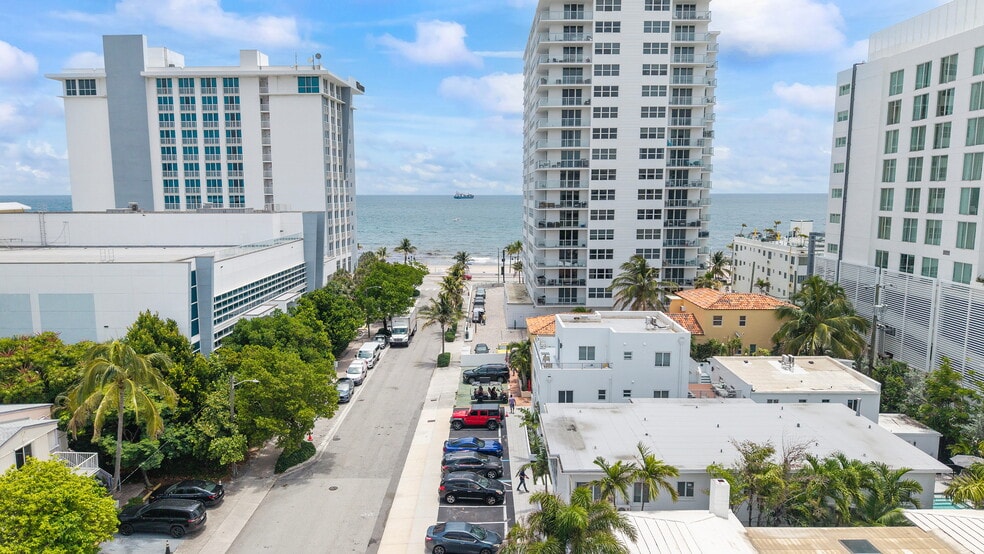More Photos Of 3020-3024 Seville St, Fort Lauderdale Hotel For Sale