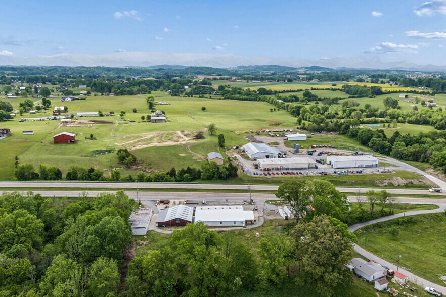 More Photos Of 3141 Highway 11 E, Telford Flex For Sale