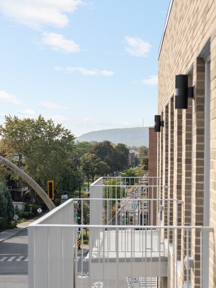 More Photos Of 2525 St Rachel E, Montréal Apartments For Sale