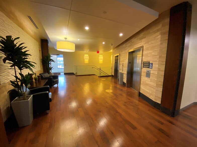 More Photos Of 1800 Main St, Canonsburg Office For Lease