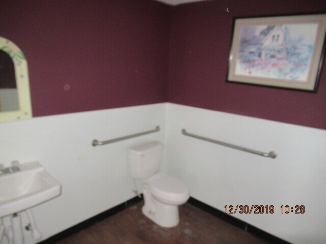 More Photos Of 954 State Ave, Kansas City Service Station For Lease