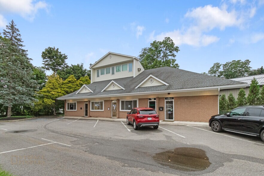 More Photos Of 60 E Main St, Kings Park Office For Lease