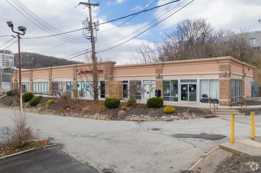 More Photos Of 4850 McKnight Rd, Pittsburgh Storefront For Sale