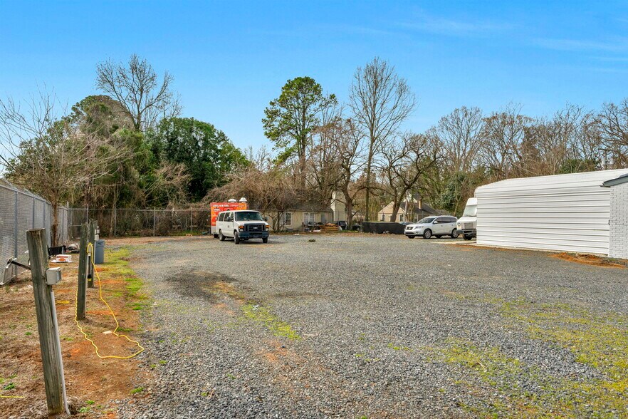 More Photos Of 2215 West Blvd, Charlotte Freestanding For Sale