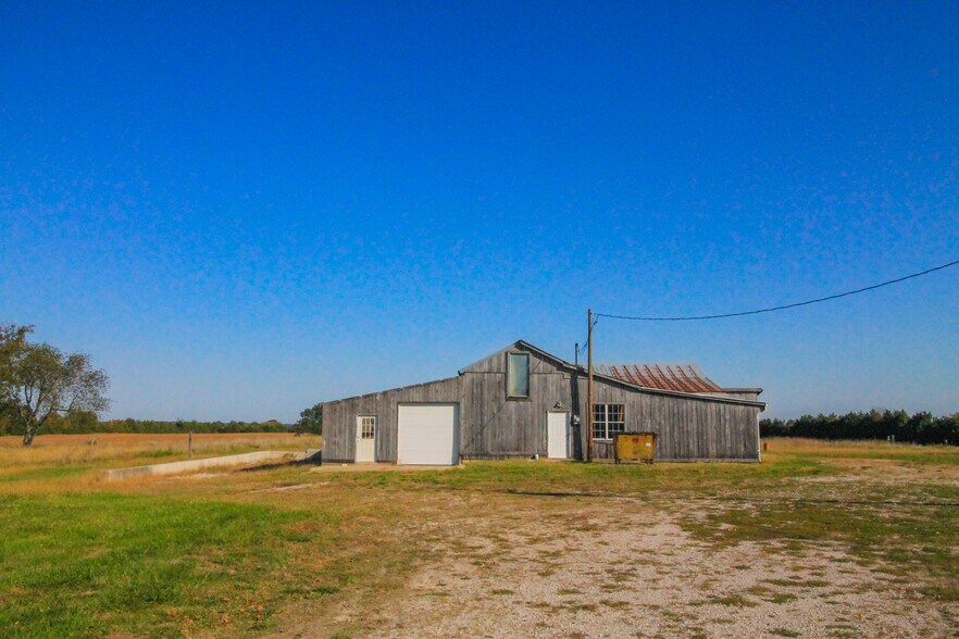 More Photos Of 11 Edgar ln, Wright City Flex For Lease