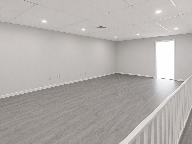 More Photos Of 451 Milwee St, Longwood Office Residential For Lease