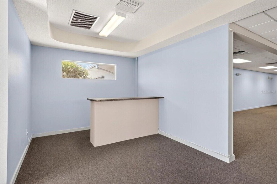 More Photos Of 17809 SE 109th Ave, Summerfield Office For Lease