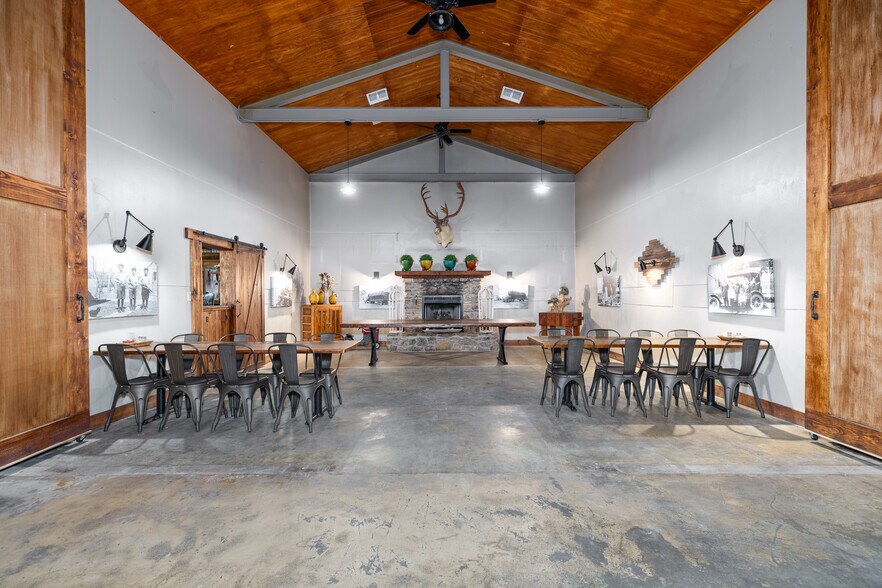 More Photos Of 8336 TX 570, San Angelo Restaurant For Sale