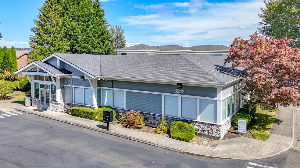 More Photos Of 3212 Byron St, Silverdale Office For Sale