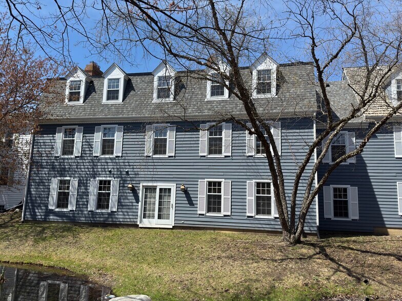 More Photos Of 1626 W Colonial Pky, Inverness Office For Sale