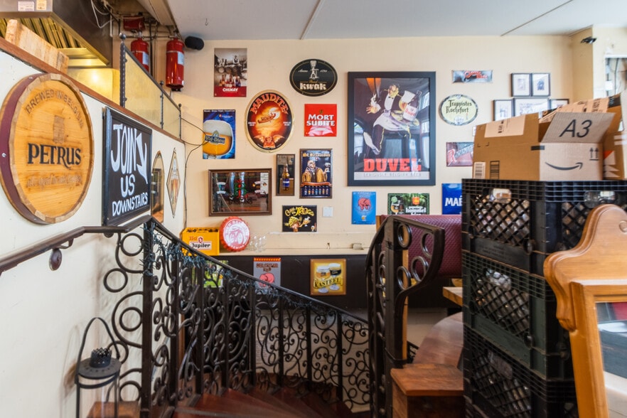 More Photos Of 800 Greenwich St, San Francisco Storefront Retail Residential For Lease