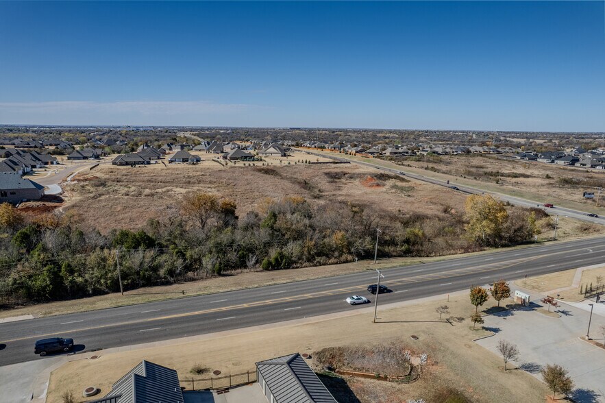 More Photos Of SWC Tecumseh & 12th, Norman Land For Sale