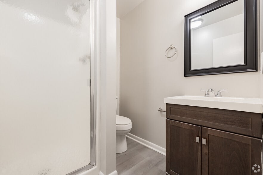 More Photos Of 10710 Jefferson Ave, Newport News Apartments For Sale