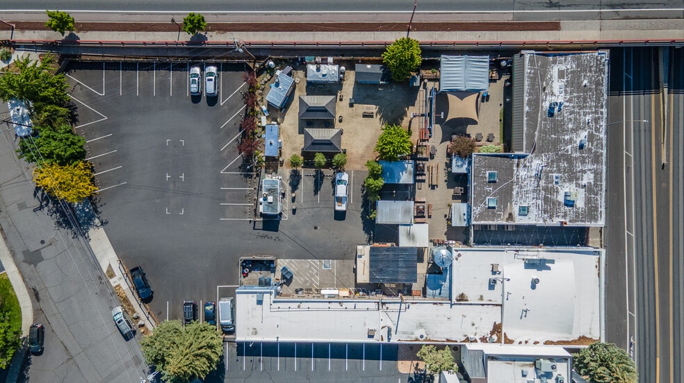 More Photos Of 20 NW Greenwood Ave, Bend Loft Creative Space For Sale