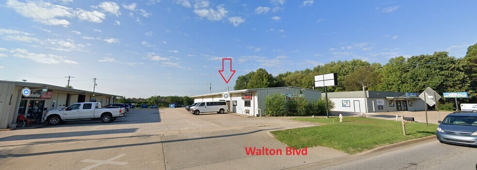 More Photos Of 1210 SE Walton Blvd, Bentonville Freestanding For Lease
