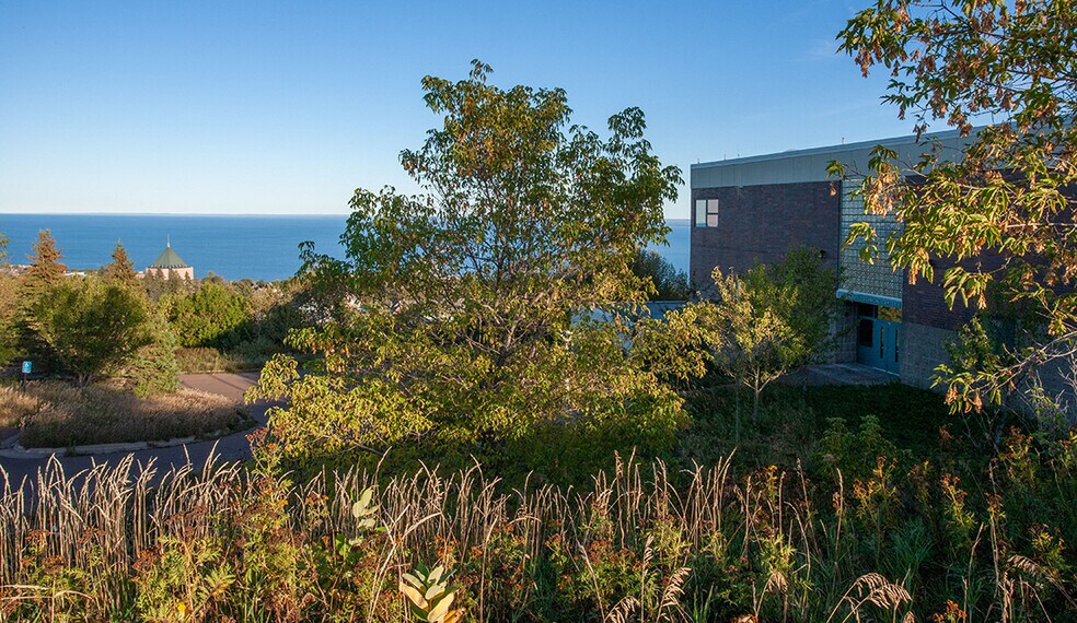 More Photos Of 802 E Central Entrance, Duluth Schools For Lease