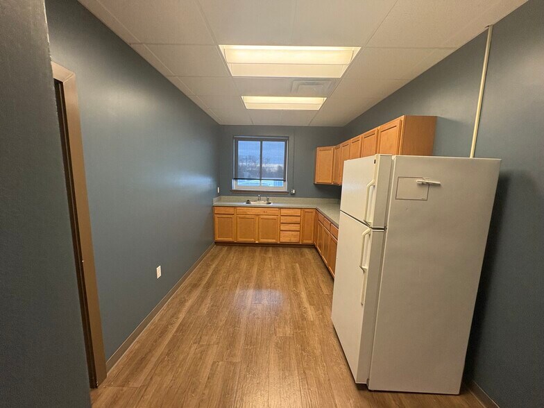 More Photos Of 1300 Hampton Ave, Saint Louis Office For Lease