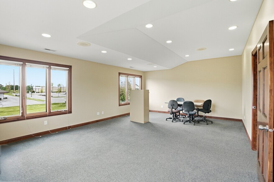 More Photos Of 8080 E 109th Ave, Crown Point Medical For Sale