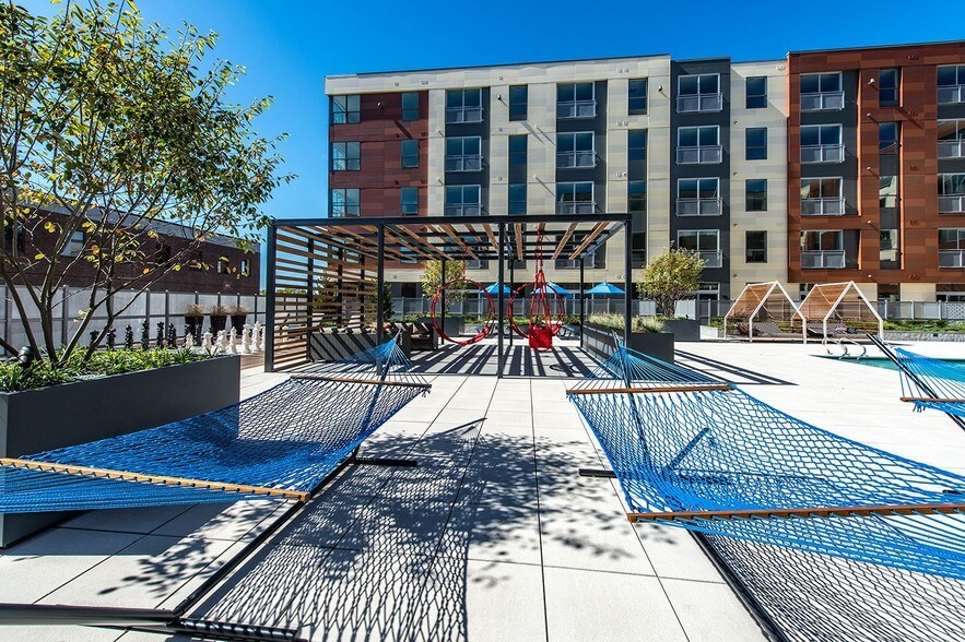 More Photos Of 190 Pleasant St, Malden Apartments For Lease