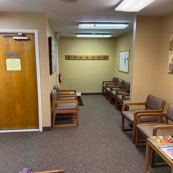 More Photos Of 3 Parkside Ct, Utica Medical For Lease