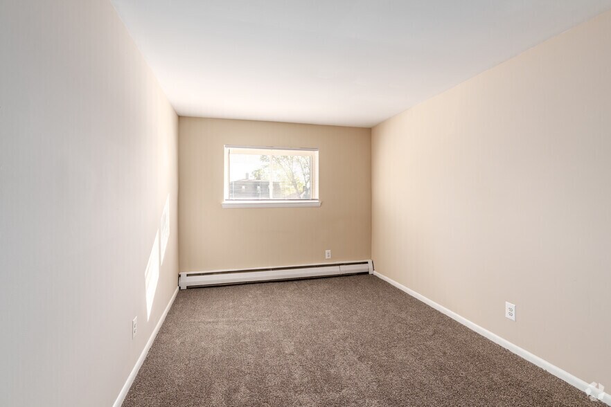 More Photos Of 1200 Lincoln Ave, Prospect Park Apartments For Lease