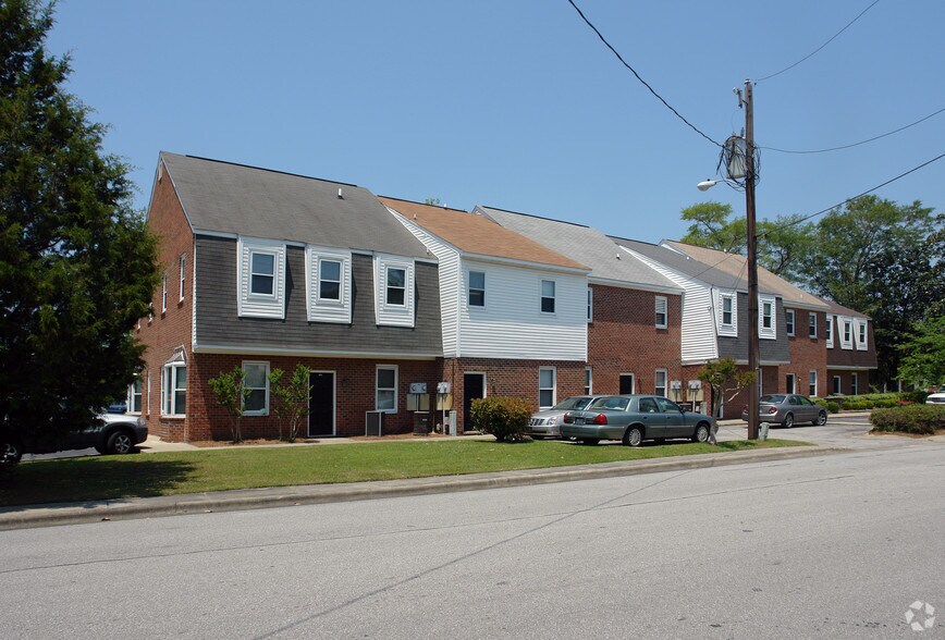 More Photos Of 410 New Bridge St, Jacksonville Office For Lease