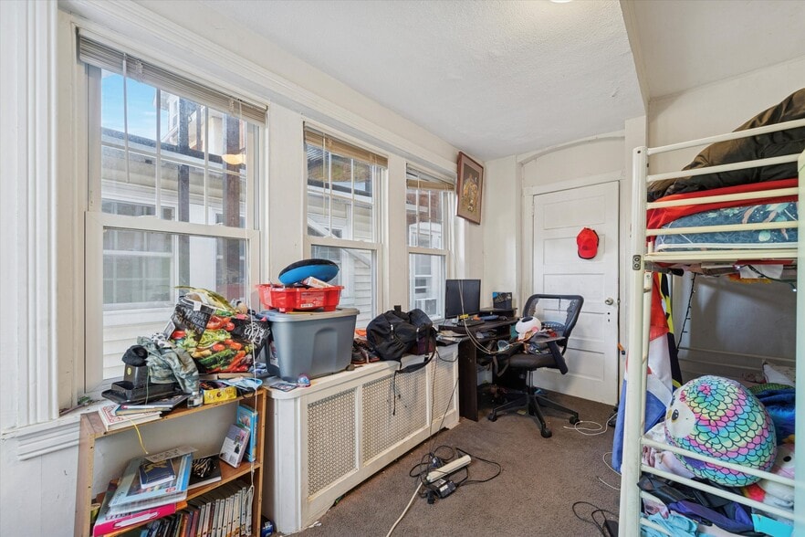 More Photos Of 222 Lippincott Ave, Ardmore Apartments For Sale