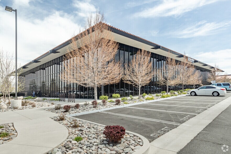 More Photos Of 5390 Kietzke Ln, Reno Office For Lease