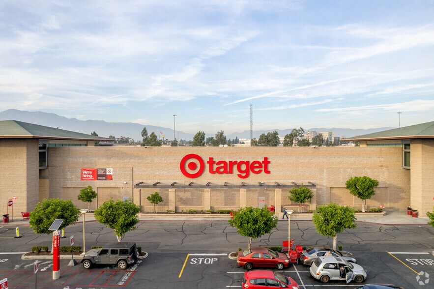 More Photos Of 16920-17296 Slover Ave, Fontana Unknown For Lease