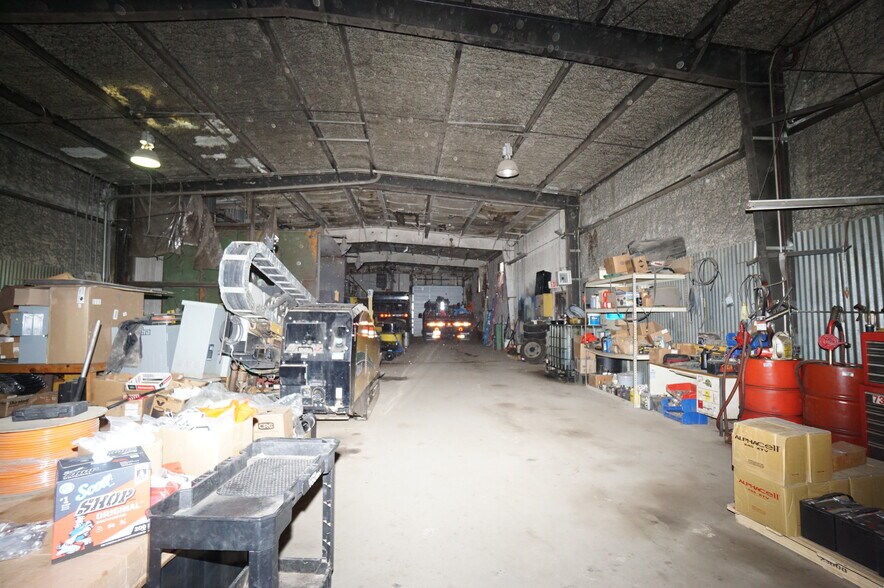 More Photos Of 36135 Bibbins St, Romulus Warehouse For Sale