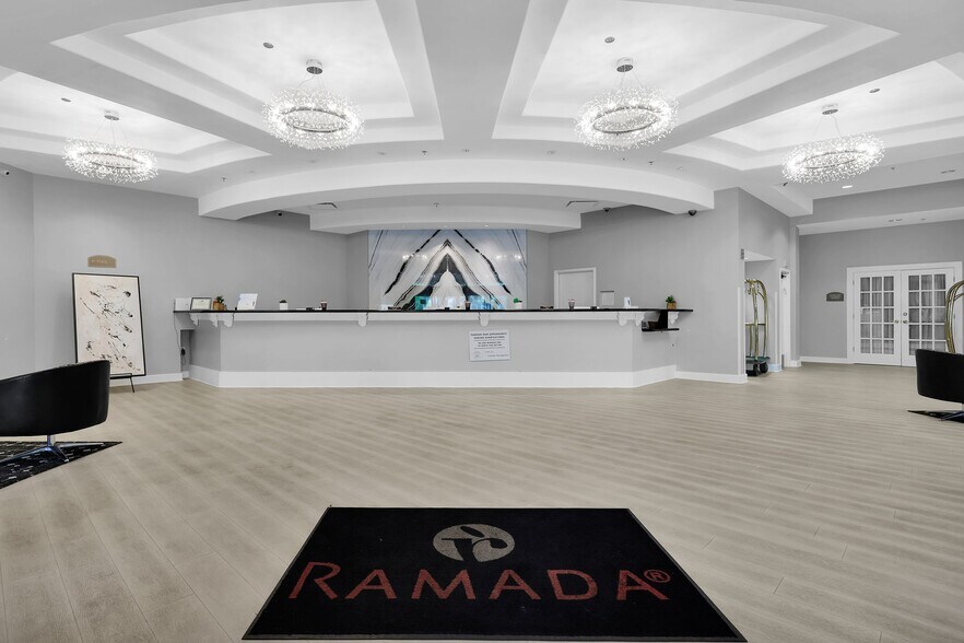 More Photos Of 9150 Baymeadows Rd, Jacksonville Hotel For Sale