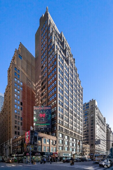 More Photos Of 345 7th Ave, New York Coworking Space